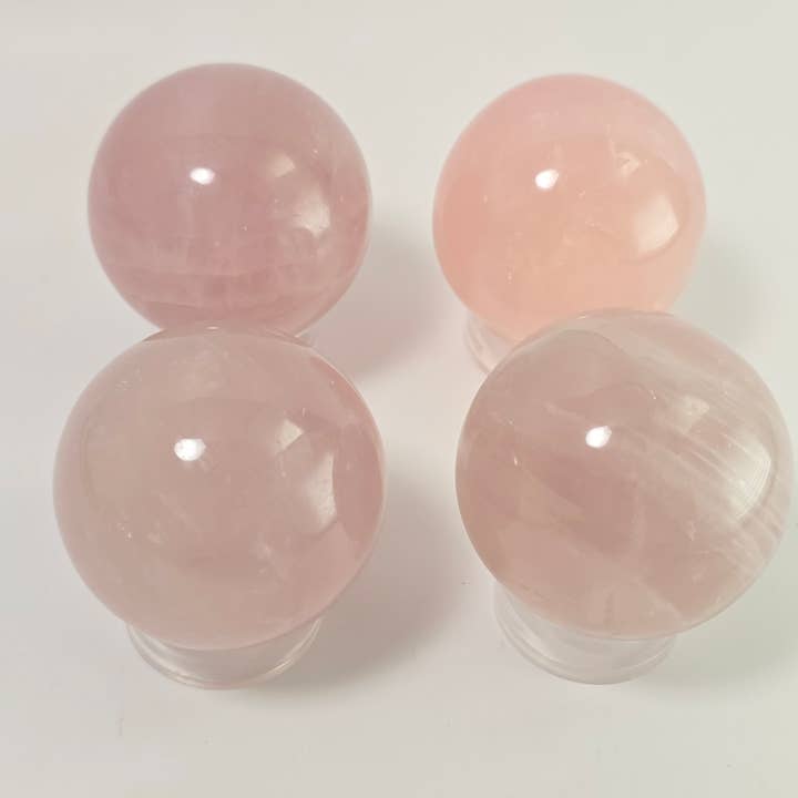 Rosenkvarts Kugler 4 stk ~ Polerede Krystaller ~ Bulk Mineraler for engroshandel hos Aquamarine Daydream Wholesale
