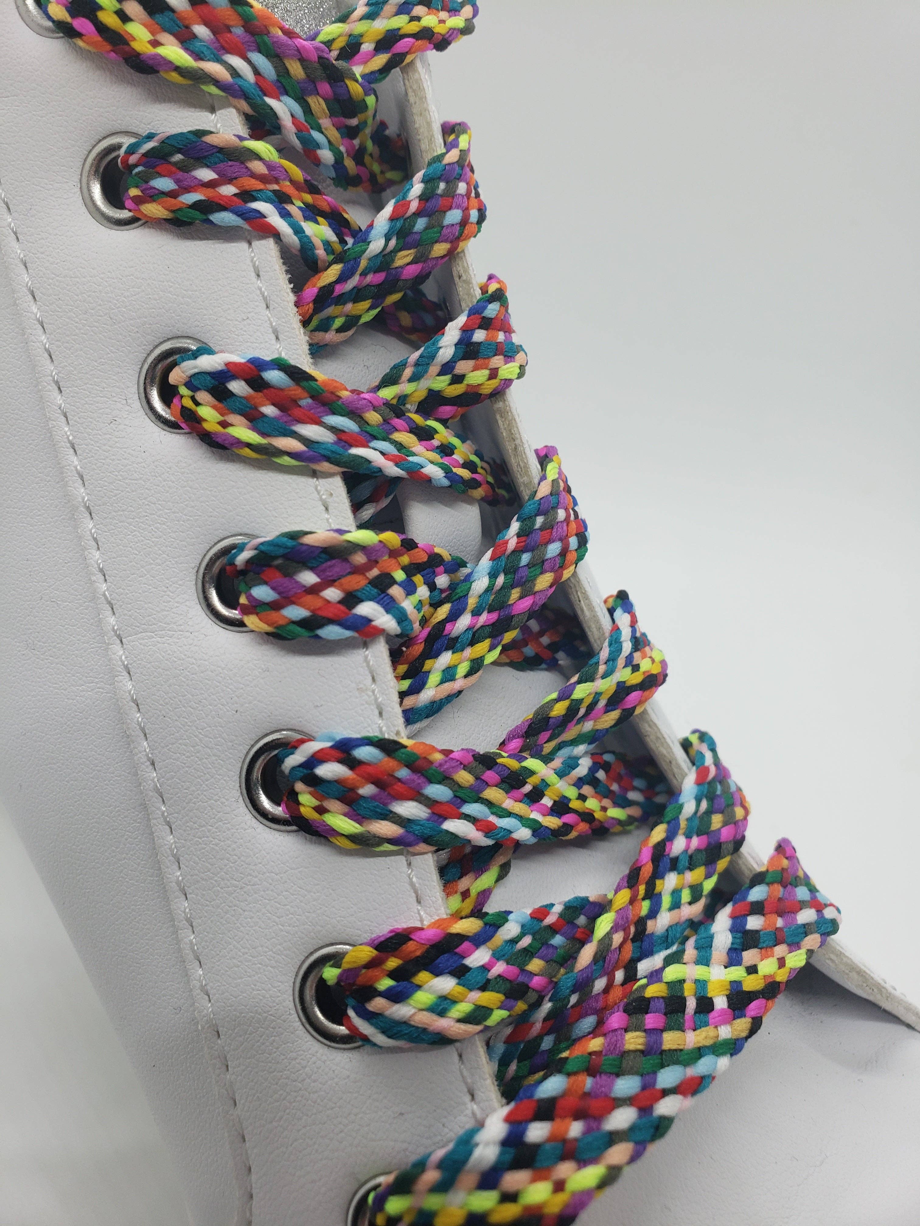 The Shoelace Factory – Engroshandel Snørebånd - Unisex – Flade konfetti snørebånd - Pixels0