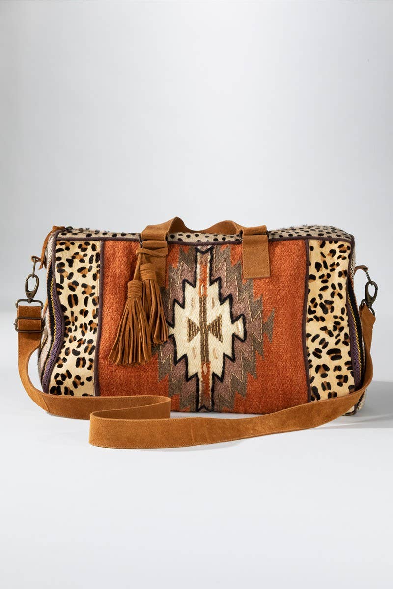 HAKUNA MATATA Bolso fin de semana Hakuna Matata con motivo étnico tejido a mano de venta al por mayor en Faire7