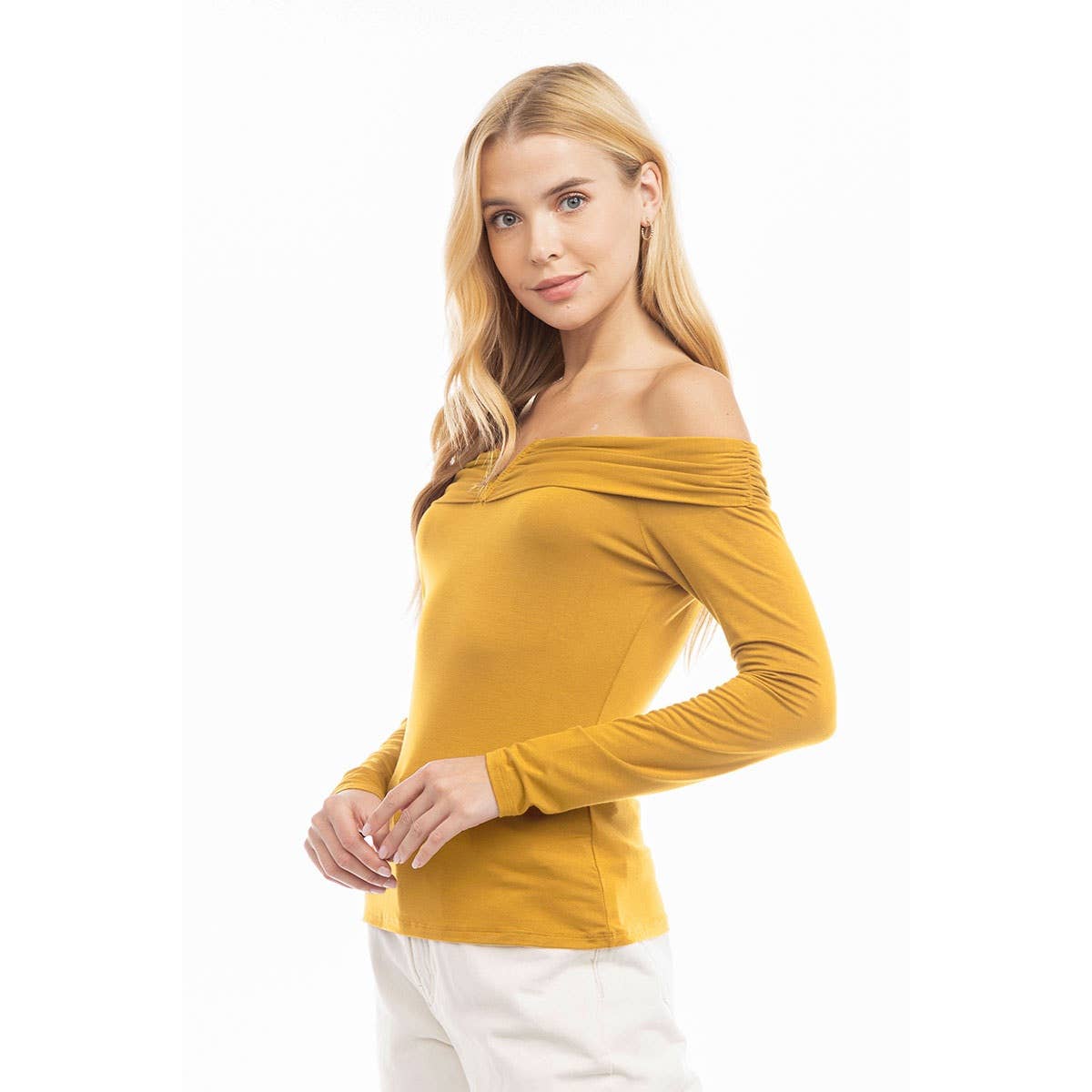 Naked Zebra - Wholesale Blouse - Dames - Blouse met open schouders en knoopsluiting4