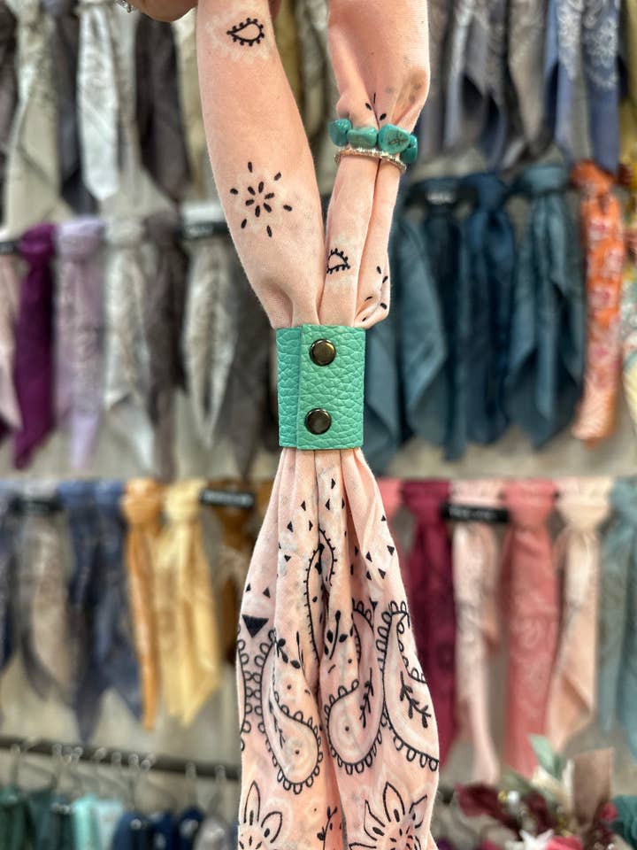 Turkos Bandana Slide för wholesale av Boots Are My Roots