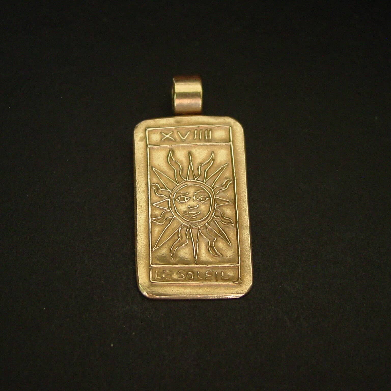 Vis a Vis Jewelry – wholesale Individuell berlock/hänge – Tarot-kort hänge ~ Solen5