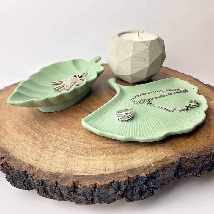 Pine Creek Soapworks - Wholesale Decorative Tray - Concrete Leaf Tray1