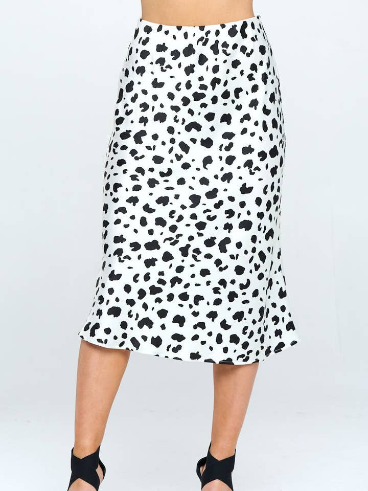 Falda midi de satén con estampado animal Made in USA para venta al por mayor de Renee C.