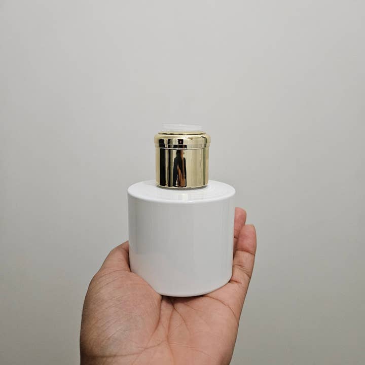 Artisanal Fragrance Diffuser 100ml – Pro Collection for wholesale by bel-jewelry