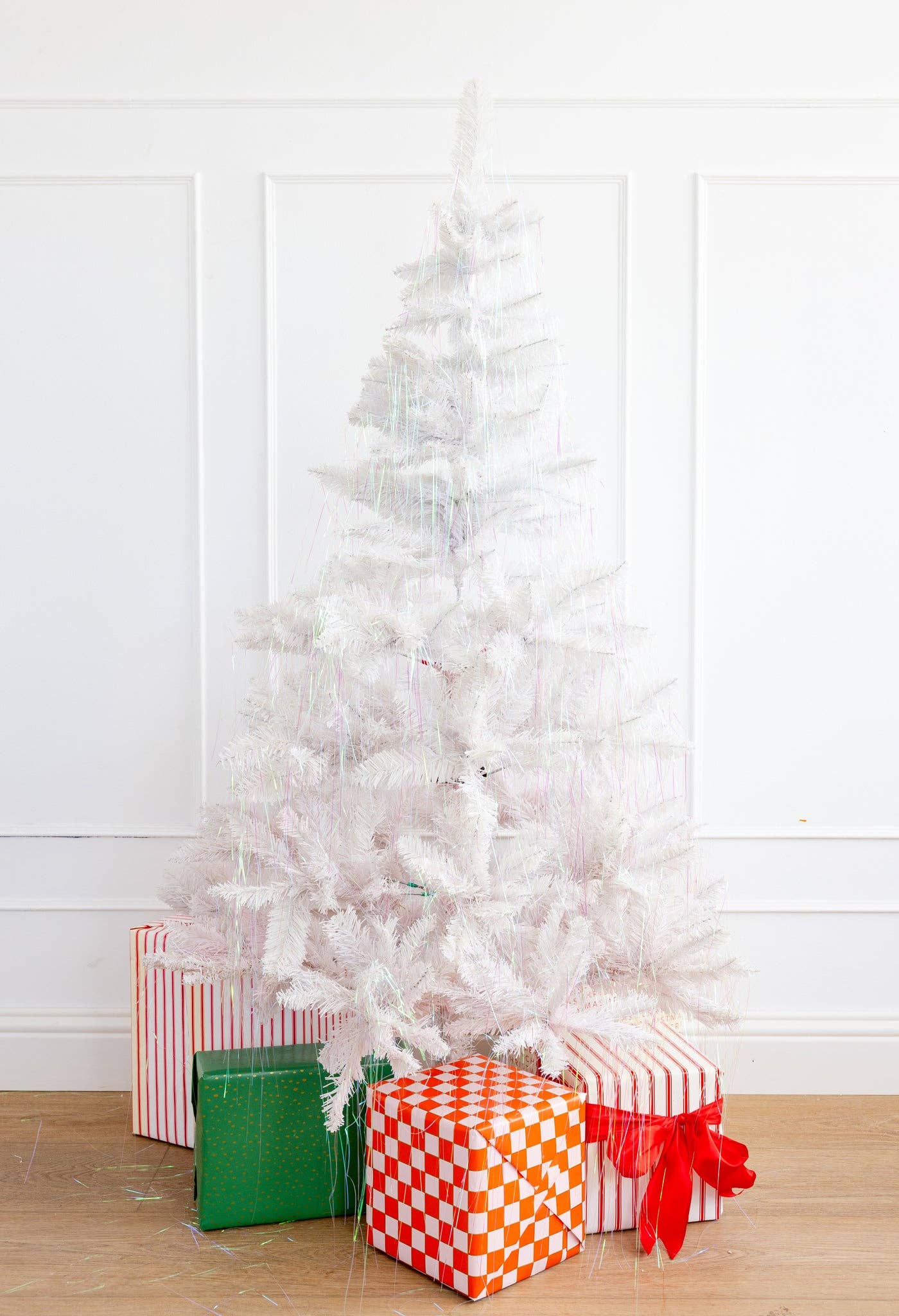 My Mind’s Eye – wholesale Christmas decoration – LUX1108 - Holographic Tinsel2