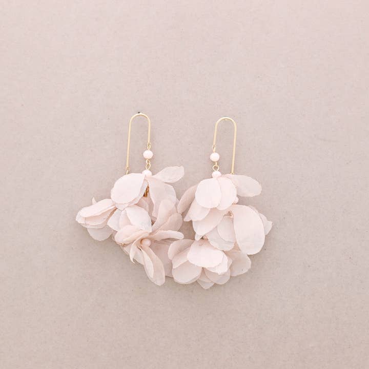Sonata - Wholesale Snap Jewelry - Metal Arch Earrings with Flower and Fabric Pendants
