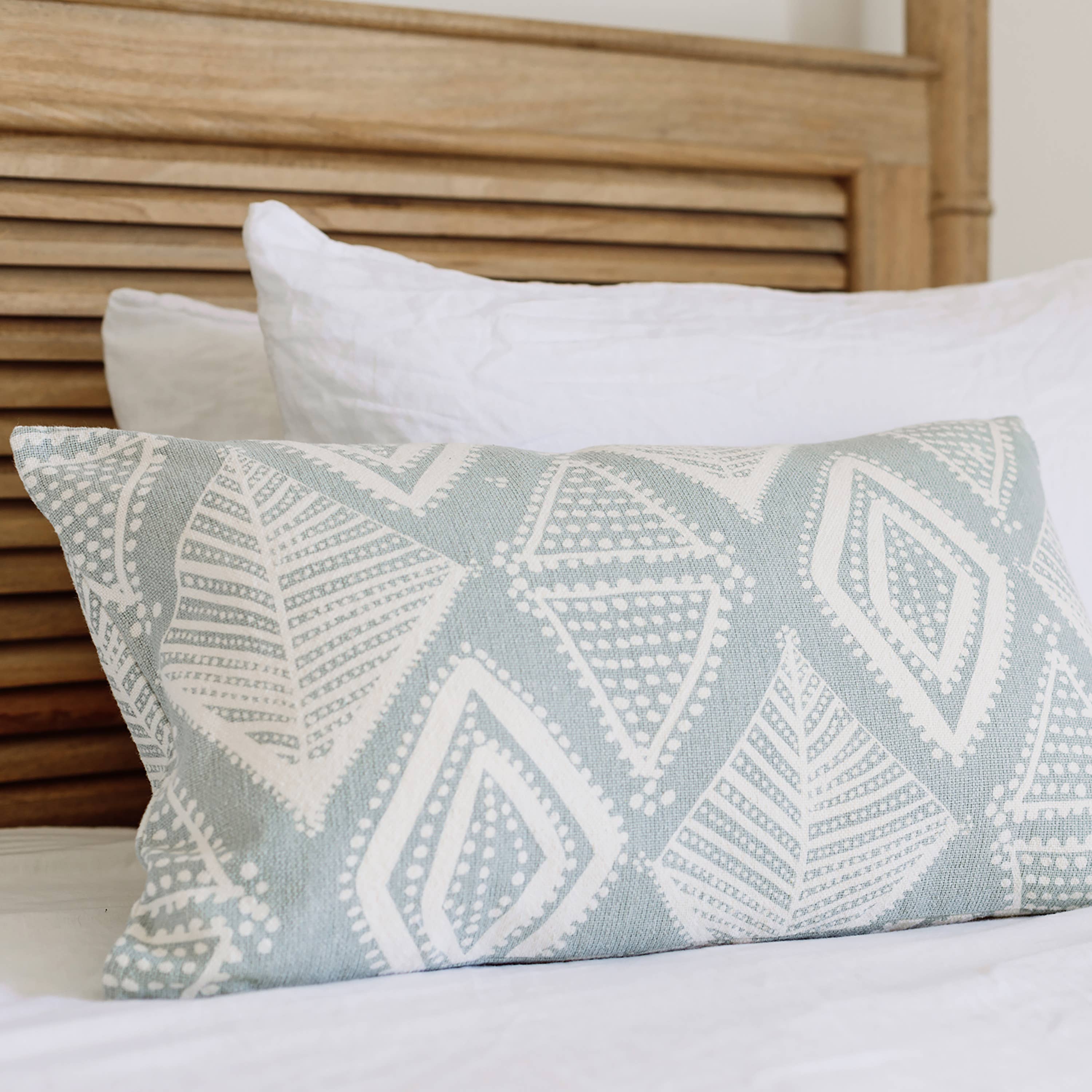 NAKI & SSAM INC. - Wholesale Throw Pillow Cover - Meraki Collection 24in.x14in. Gond Art-Inspired Arabesque19