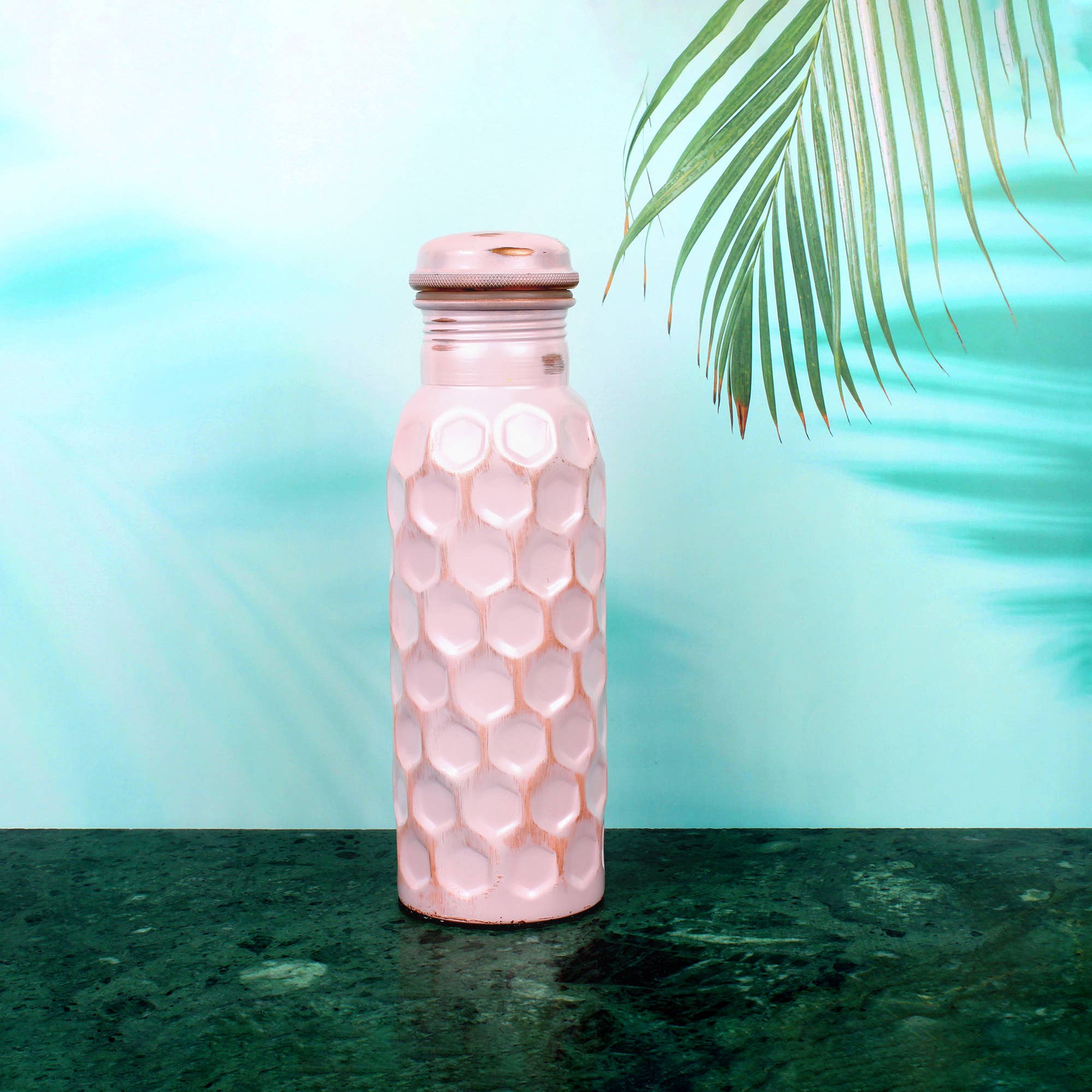 El'Cobre-Ecozonelifestyle - Vente Bouteilles d'eau - Bouteille d'eau en cuivre martelé rose clair - 700 ml3