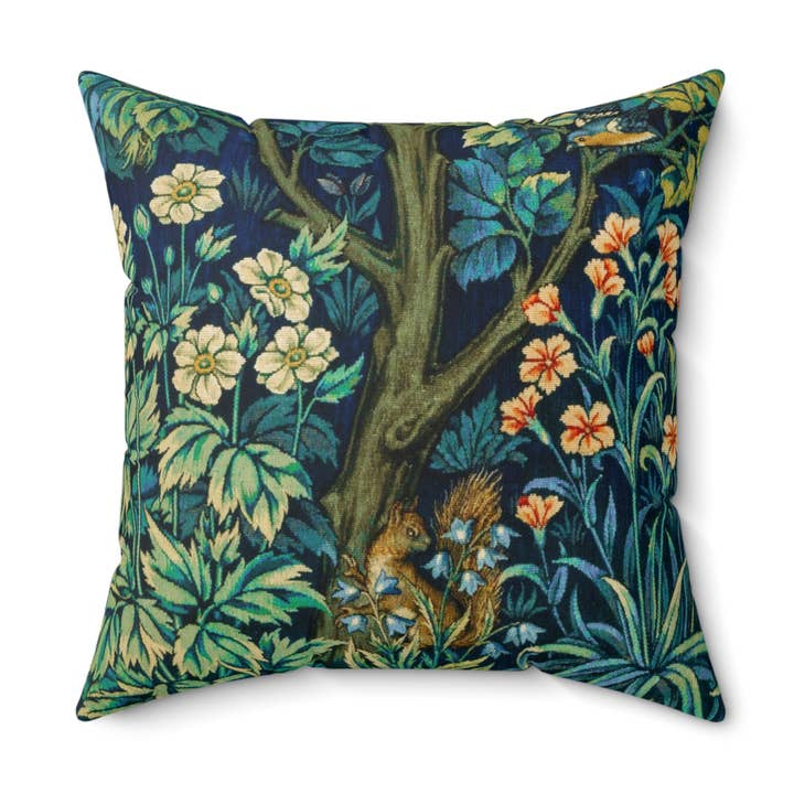 Kunstlederkissen inspiriert von William Morris - Fasan- und Eichhörnchen-Kollektion (Eichhörnchen) - Blau für den Großhandel von Willy Morris Home Emporium