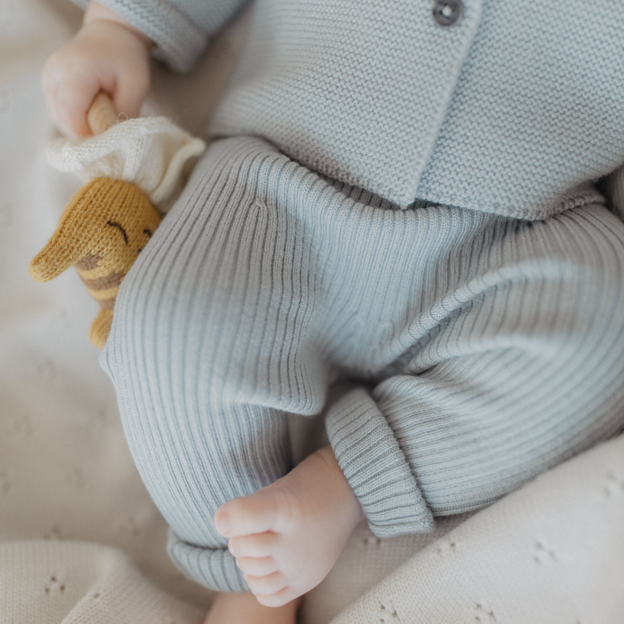 LILLE TONI – wholesale Kofta - Baby – Cardigan Emil i dammig salvia2