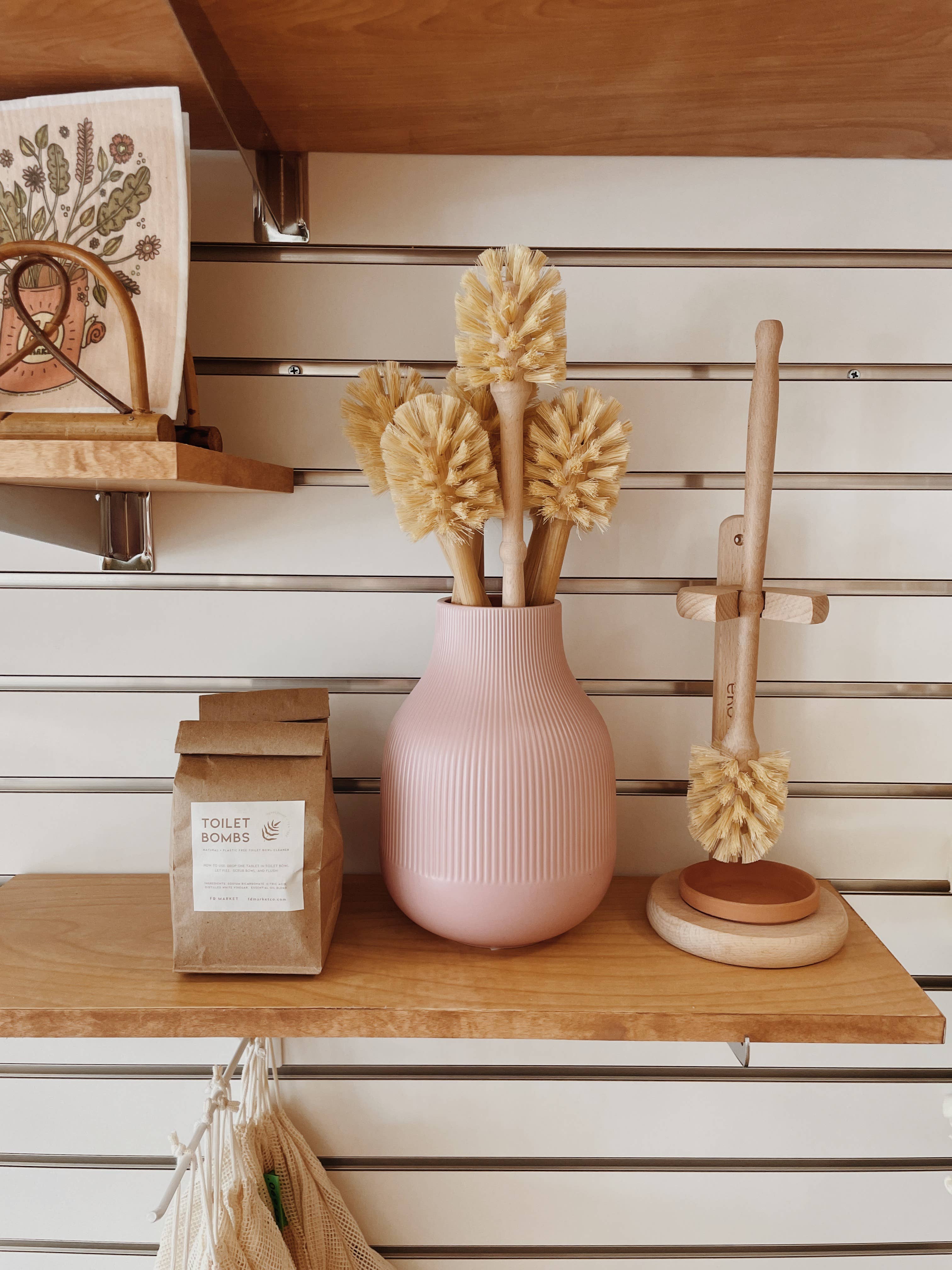 FD Market - Wholesale Toilet Cleaner - Toilet Bombs - Natural Plant-Based Cleaner - Bag of 10