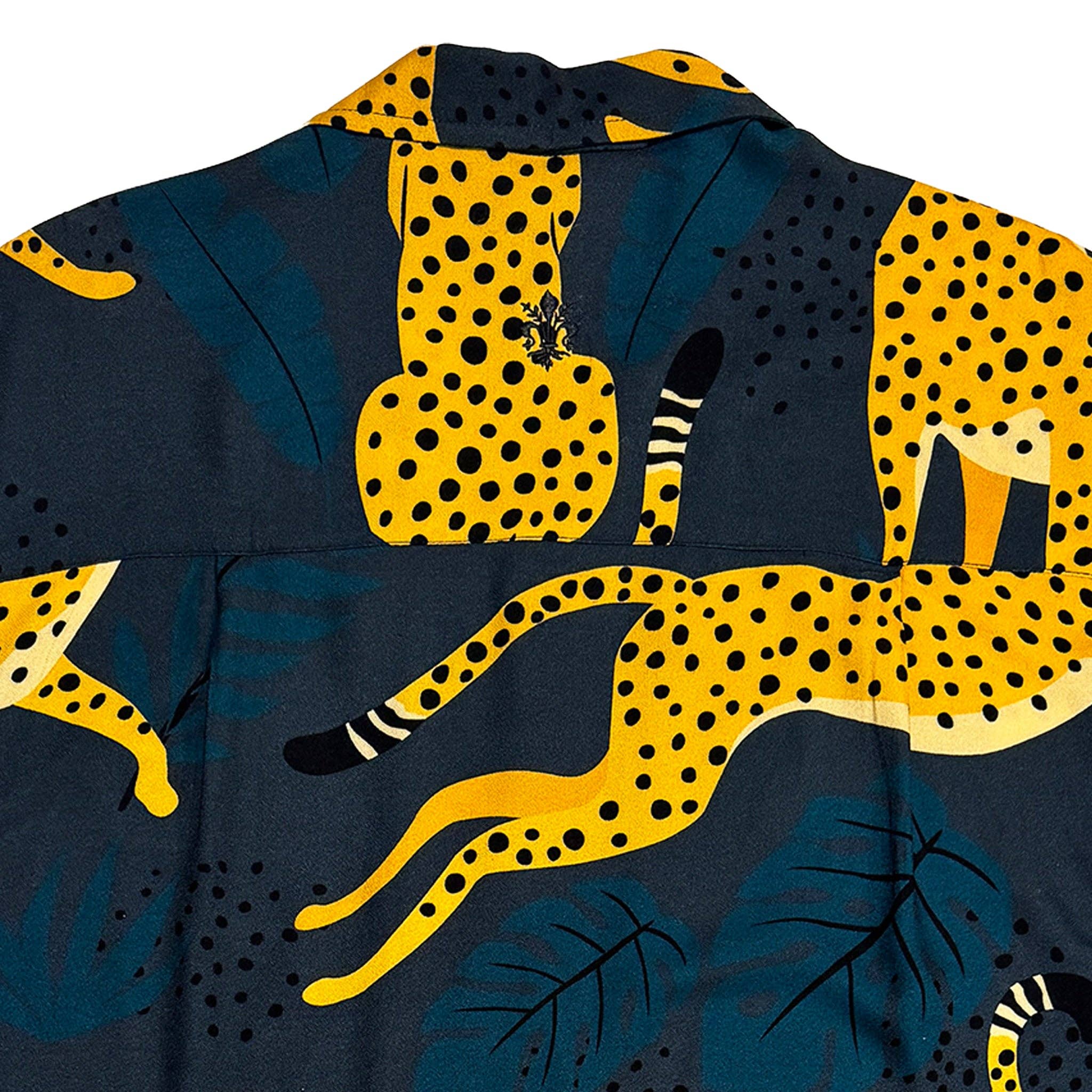 Virgoan Wish LLC - Wholesale Button Down Shirt - Men's - Leppard | Men's Short-Sleeved Shirt | Available in Europe5