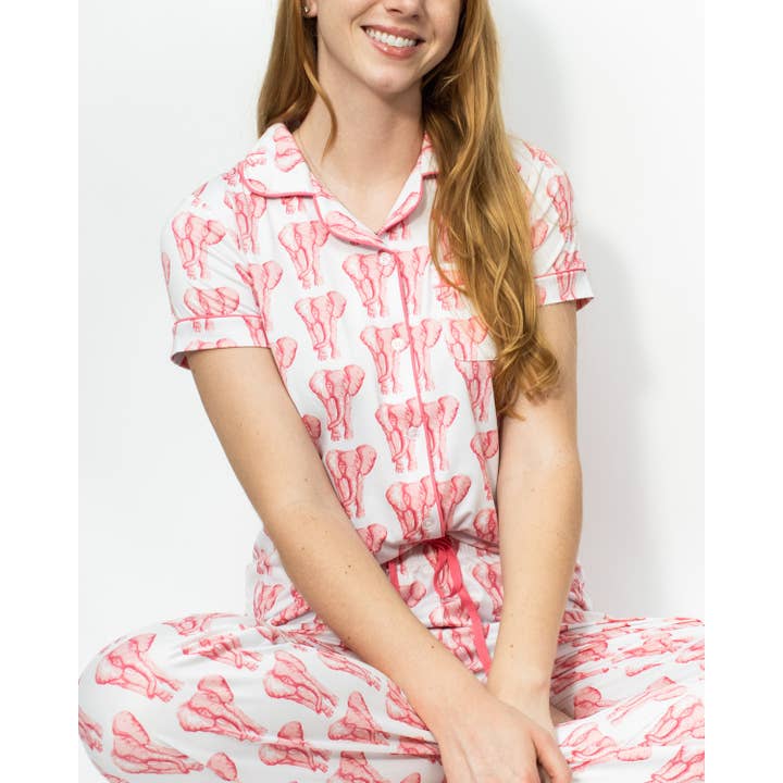 Elefantenstampfen Kurzarm-Knopf-Schlafhemd Weiß/Rosa -Versch. für den Großhandel von The Royal Standard