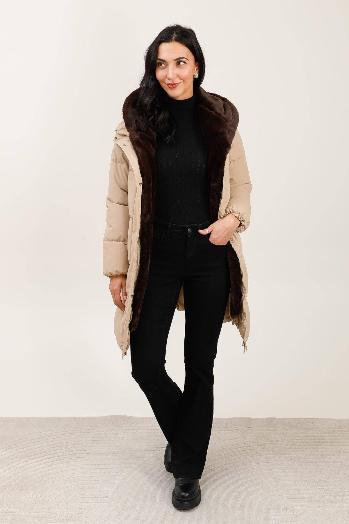 Attrait Paris – wholesale Puffer jacket – Women’s – Long waterproof down jacket with removable fur0