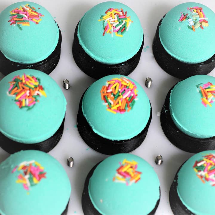 Eileen's Essentials, llc - Wholesale Bath Bomb/Fizz - HUBBA- HUBBA Bath Bomb1