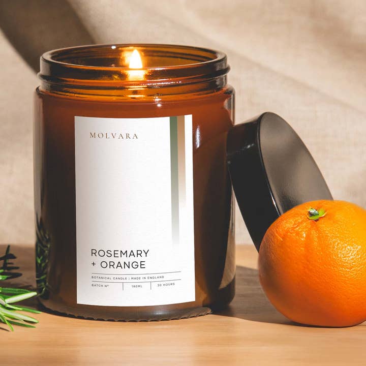 Kaars met rozemarijn en sinaasappel | 180 ml voor wholesale door Molvara