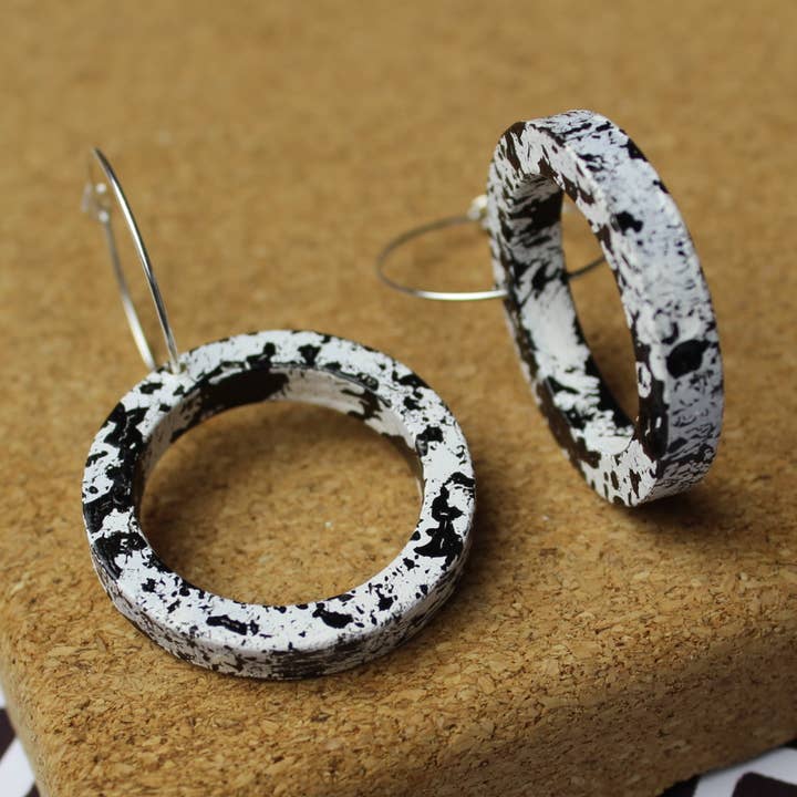 SEMICIRCLE HOOPS SPLASH W/B for wholesale by Jennifer Lemon Designs