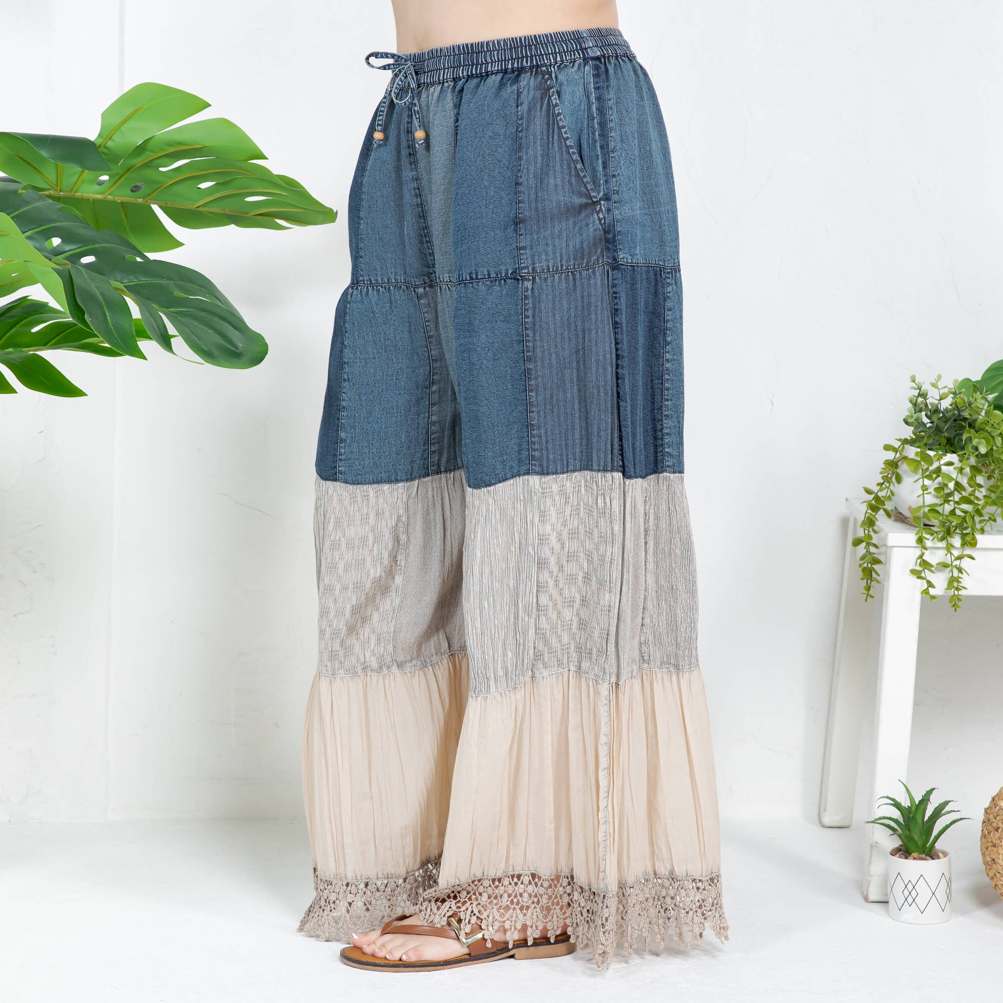 Young Threads - Vendita all'ingrosso Pantalone - Donna - Pantaloni lunghi in denim ispirati al boho con toppa solida (nuovo colore)17