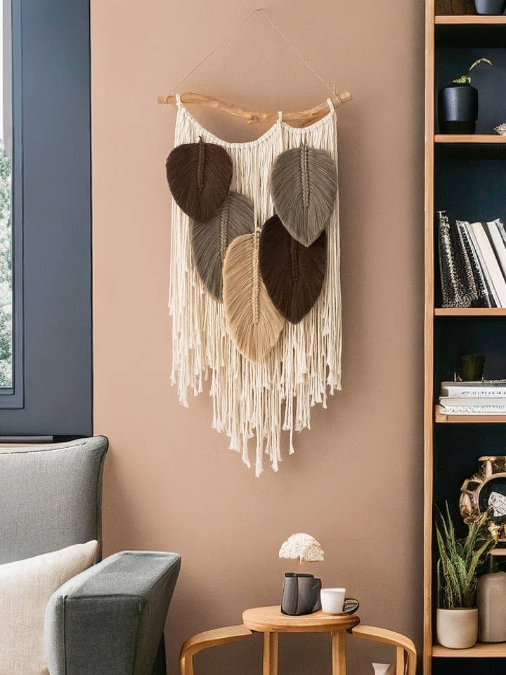 Decorazione da parete con foglie in macramè per soggiorno, L45 per la vendita all'ingrosso da parte di HeartCrafted
