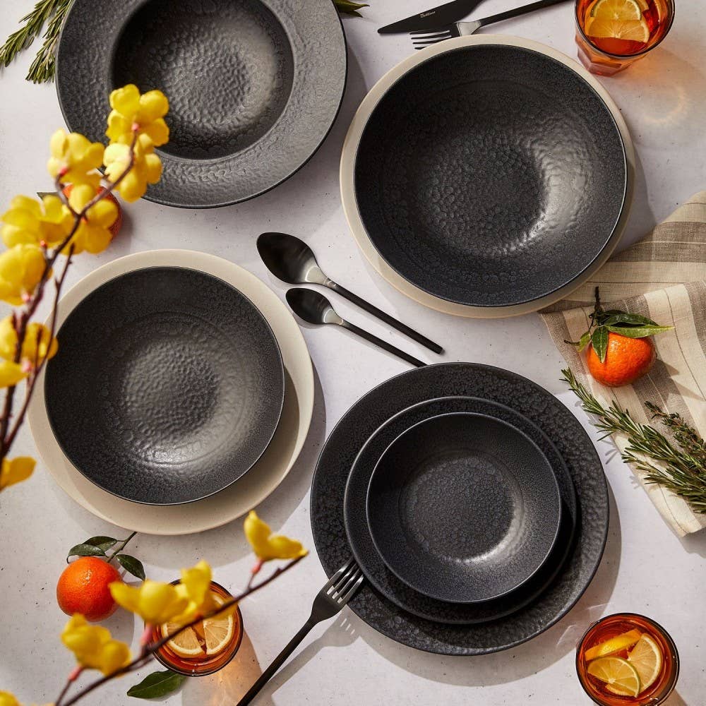 TABLESETTERS LIMITED - Wholesale Bowl - Mesa Ceramics Black Hammered Pasta Plate 22 cm2