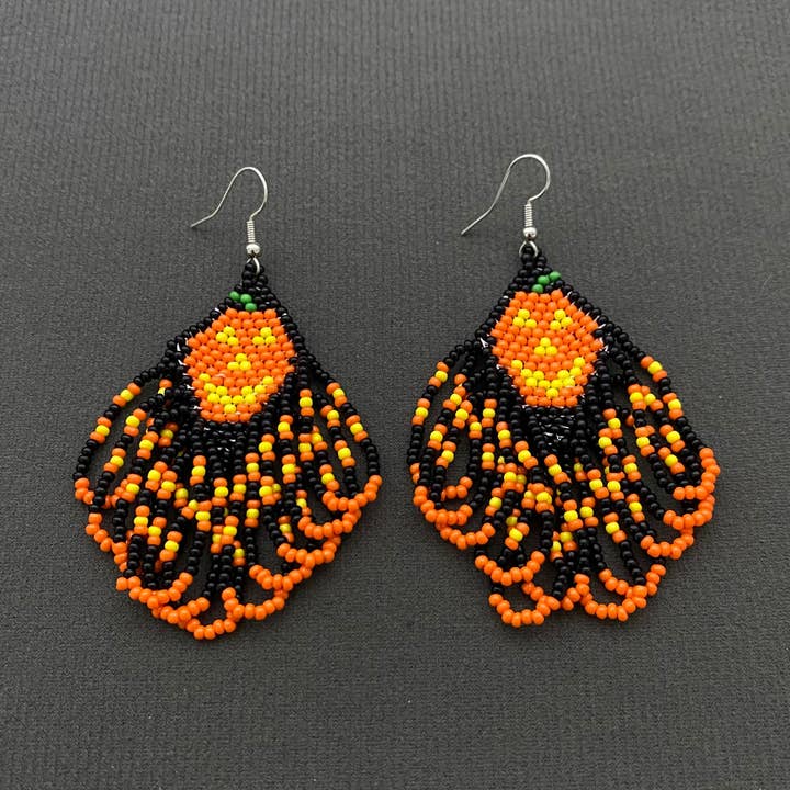 Orecchini a frange con perline a forma di zucca di Halloween - SB per la vendita all'ingrosso da parte di Mio Queena