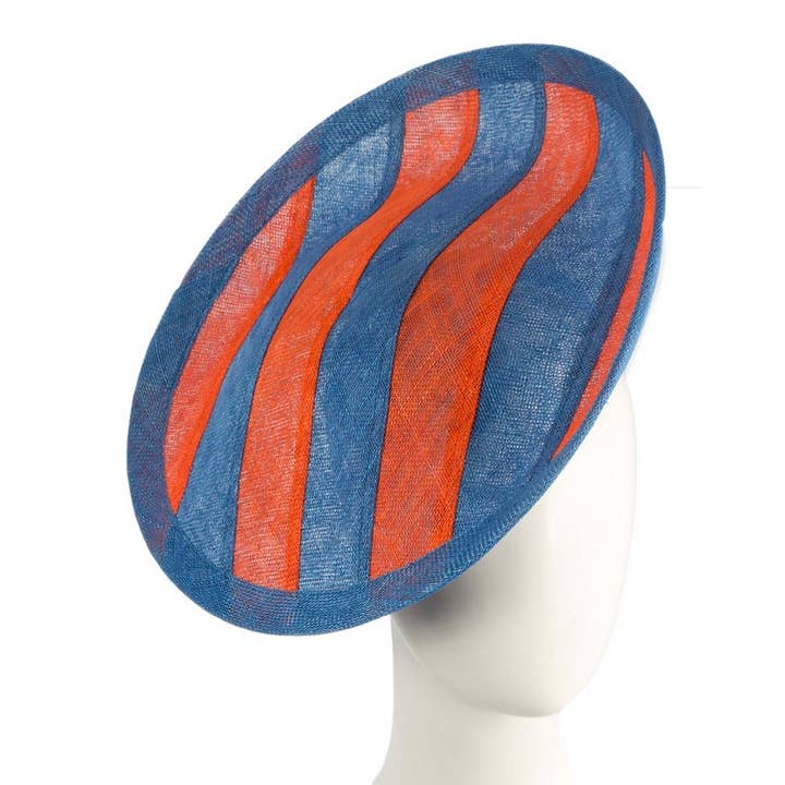 Streifen-Sinamay-Platten-Fascinator von Max Alexander für den Großhandel von Max Alexander by Cupids Millinery Melbourne