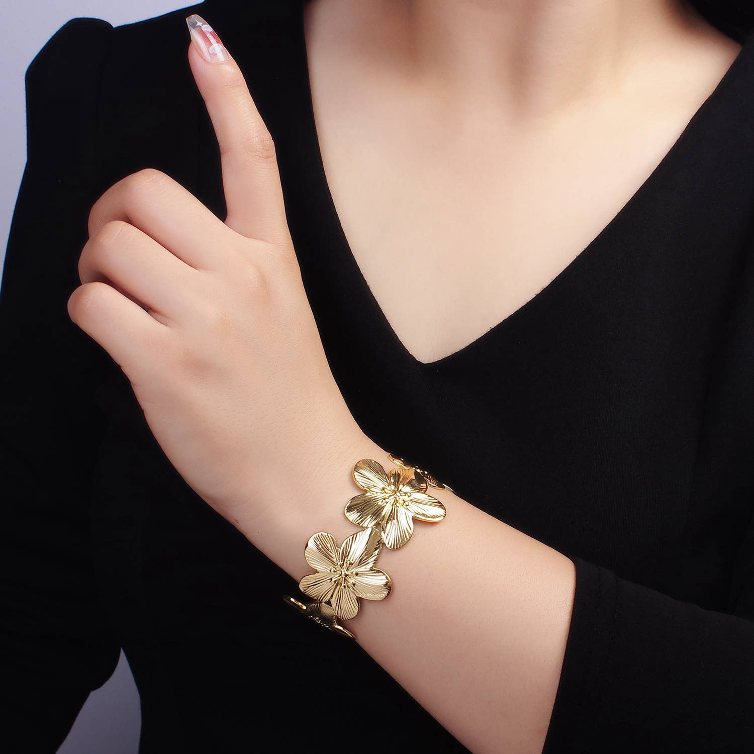 Aim Eternal - Wholesale Cuff Bracelet - 24K Gold Filled Wide Flower Cuff Bracelet | WA-25213