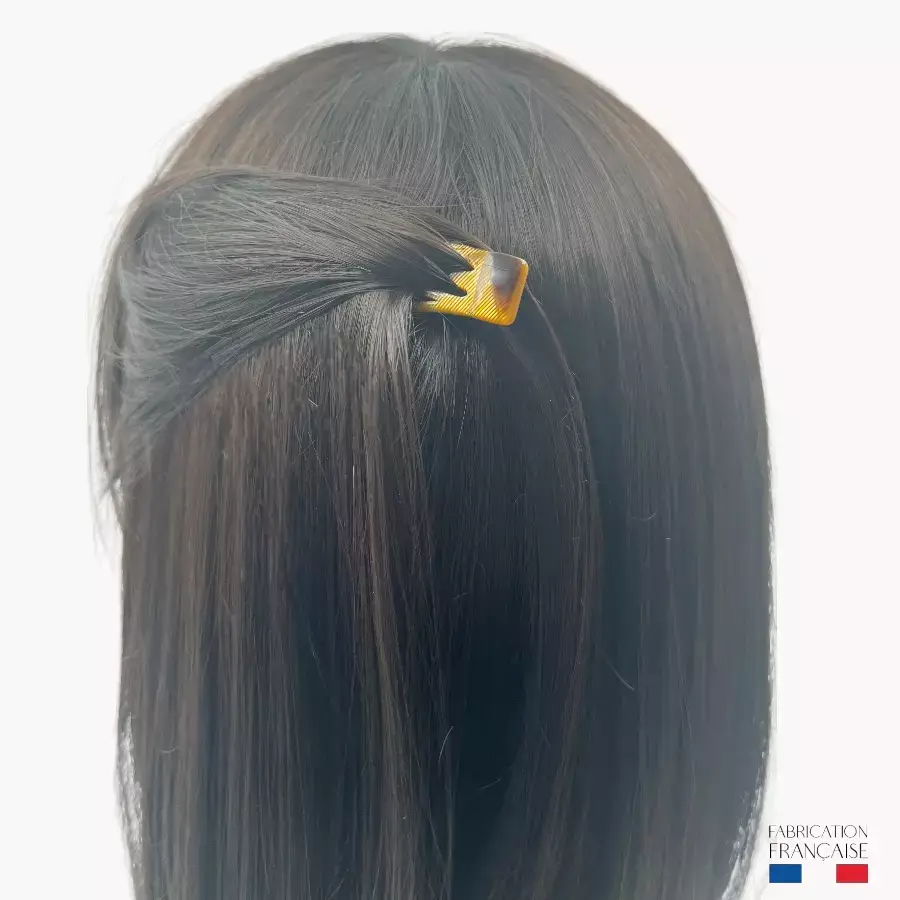 Pique et Pince - Wholesale Hair Accessories Set - Women's - 3-Tooth Hair Comb - Gold and Black4