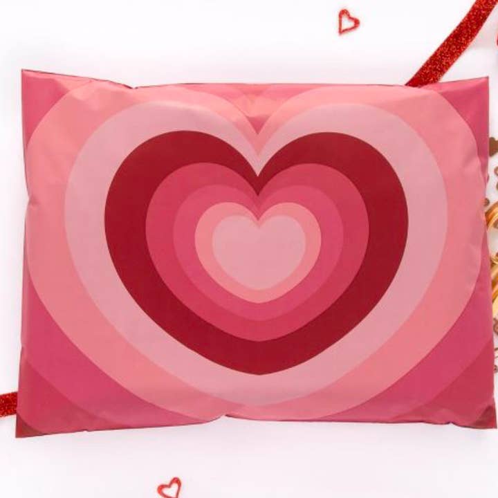 Ensemble de 100 enveloppes matelassées cœur 10x13 pour la vente par Majestic mailers