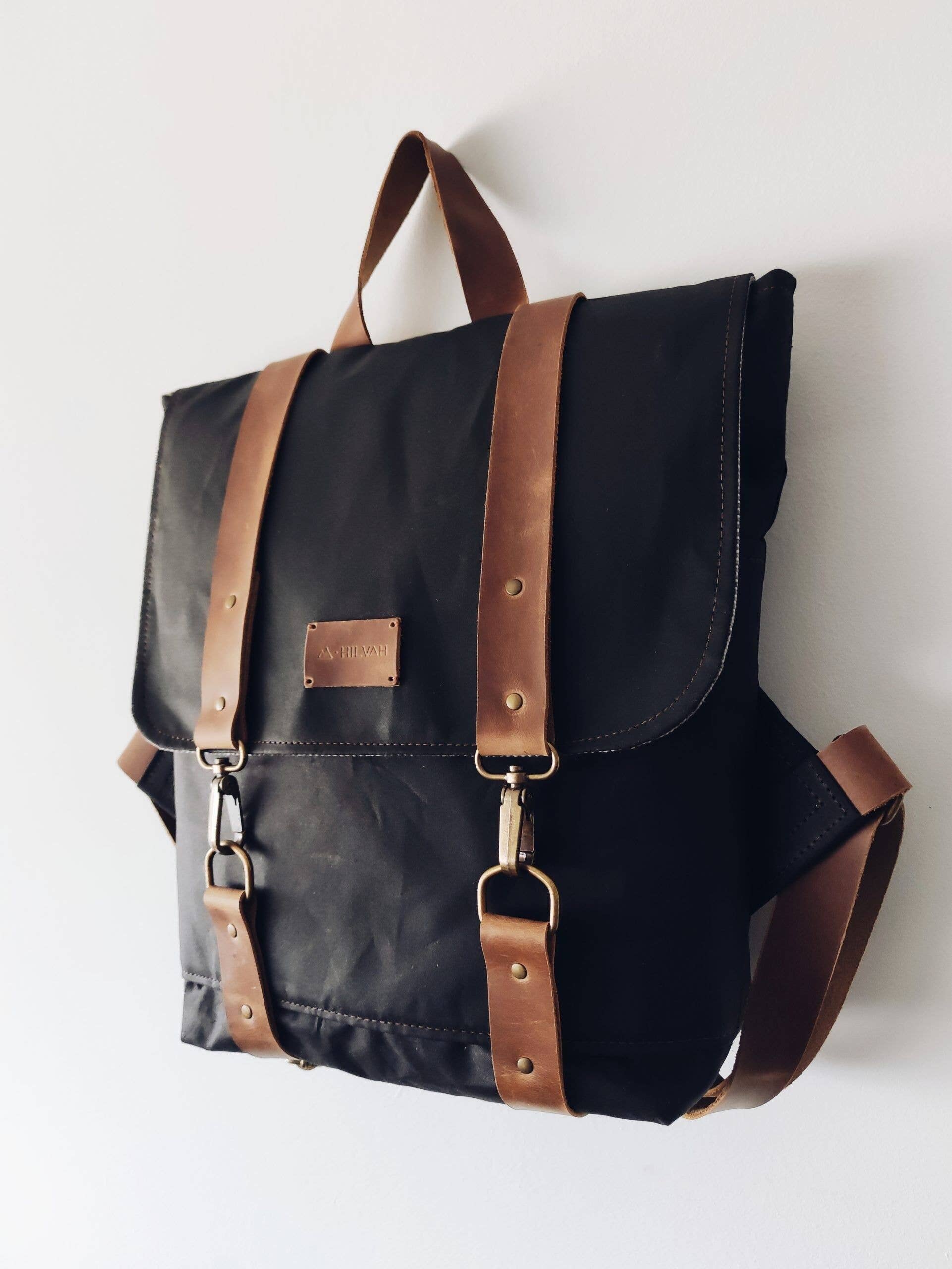 HILVAH - Wholesale Backpack - Unisex - Black leather backpack1