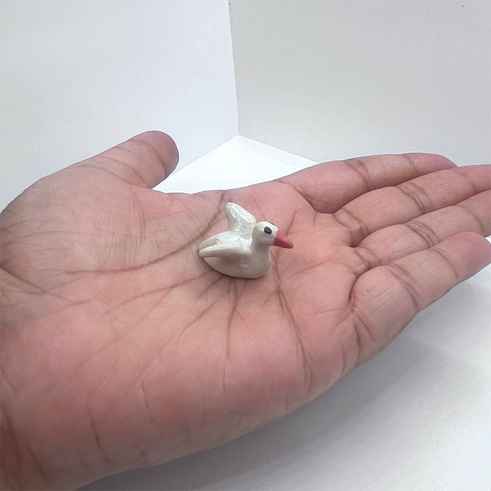 VIE - Wholesale Decorative Figurine - Mini Ceramic Figurine, Assorted Colour, Approx. 2cm132