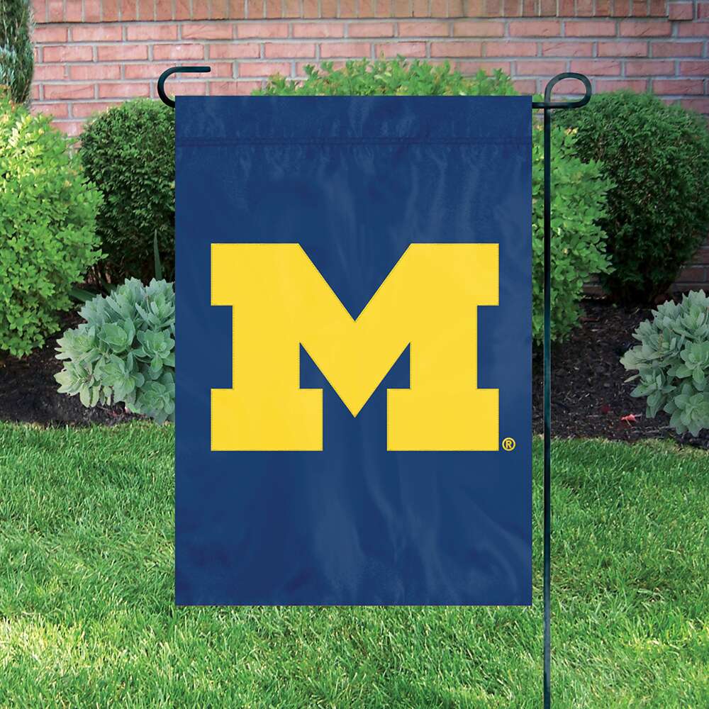 Party Animal, Inc. - Vente Drapeaux - Drapeau de jardin haut de gamme Michigan Wolverines1