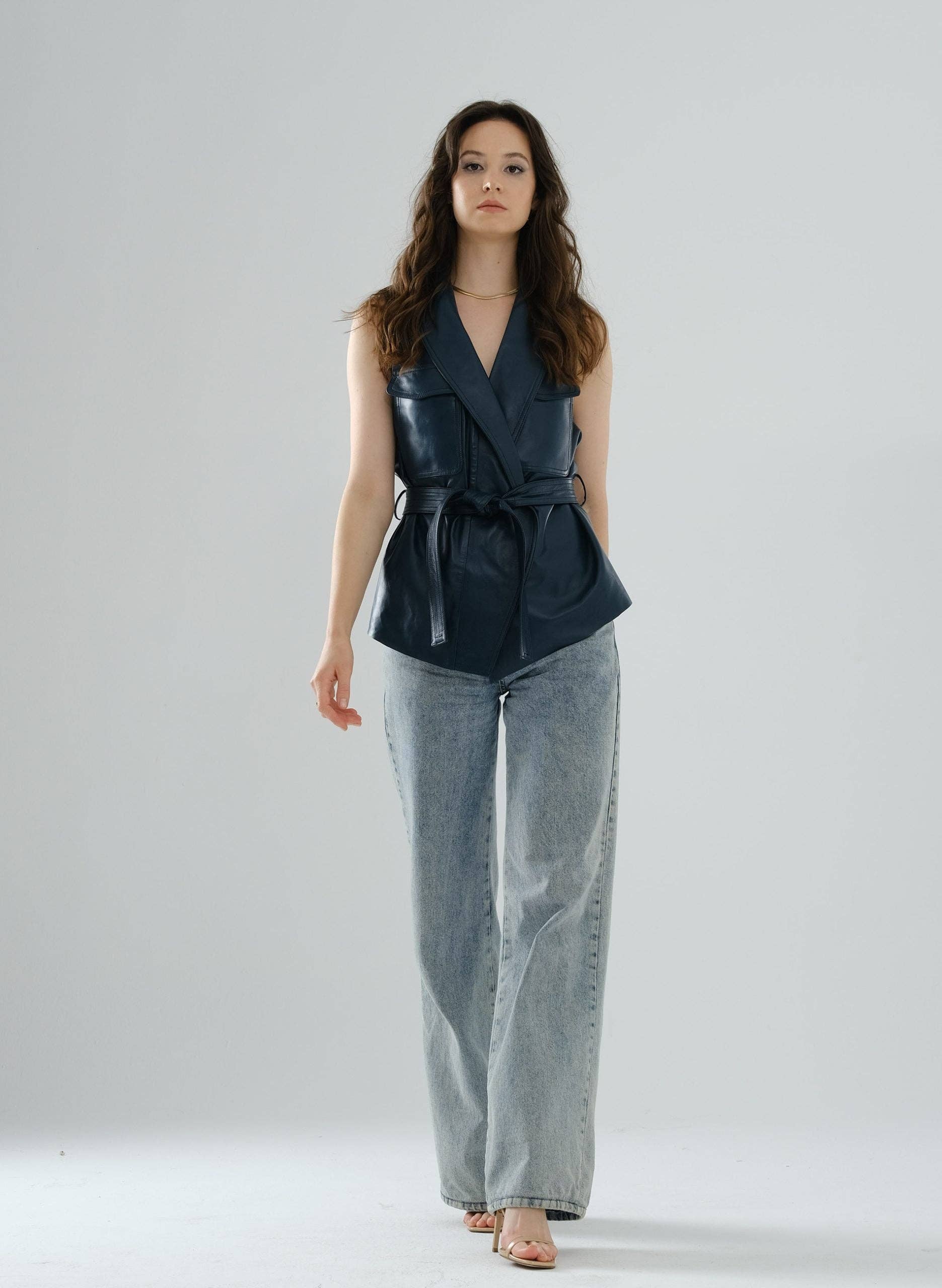 DUE2store – Großhandel Oberbekleidungsweste – Damen – Safari-Lederweste – Petrol2