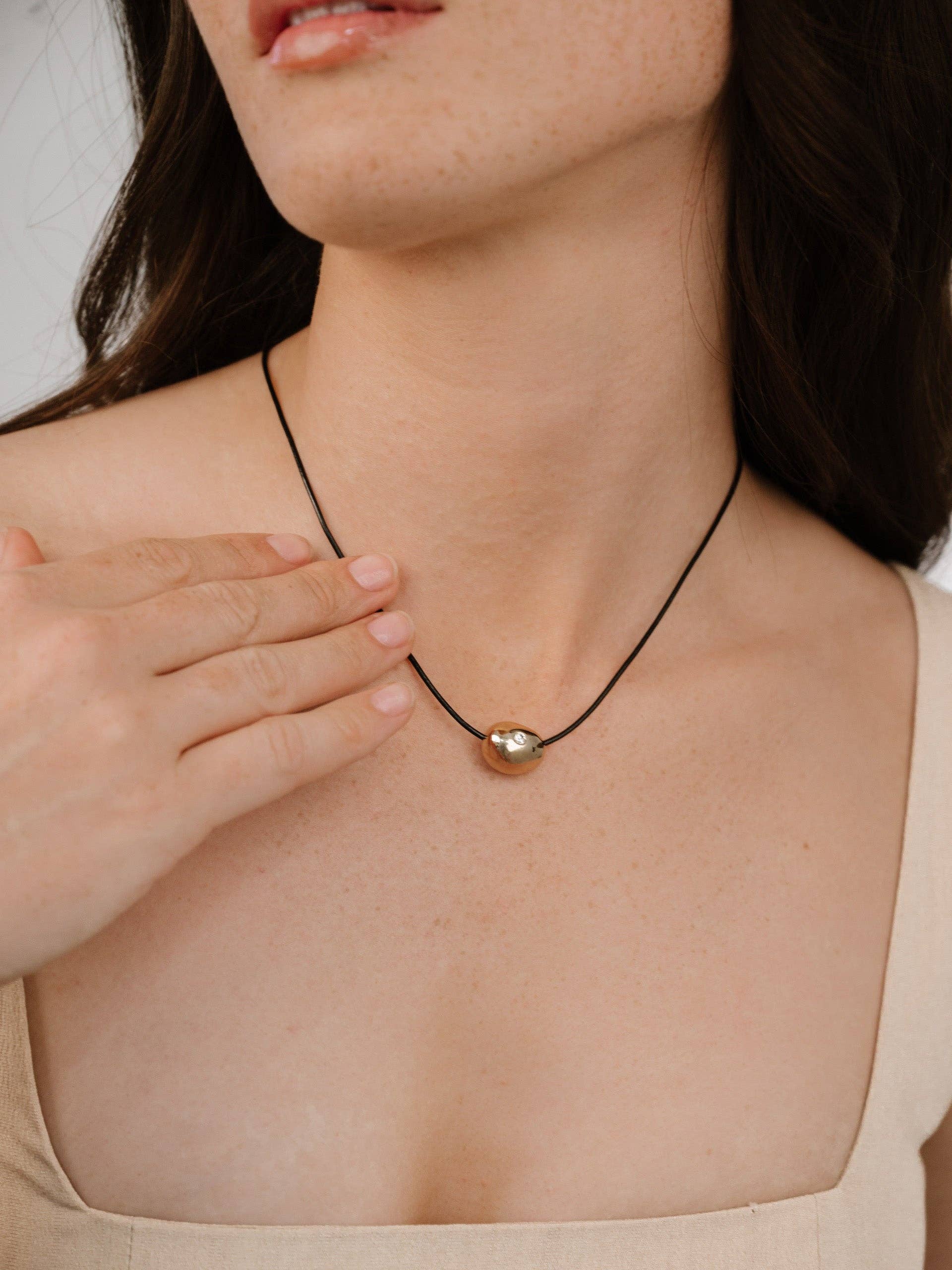 Ettika - Wholesale Pendant/Charm Necklace - Polished Pebble Leather Pendant Necklace6