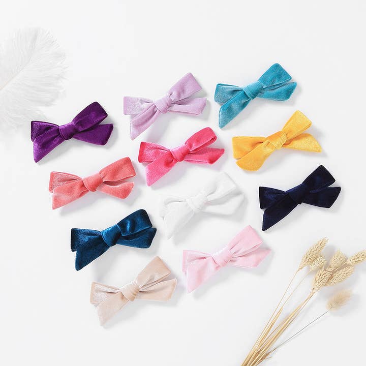 El Lazo de Terciopelo Valerie para venta al por mayor de Nicolette's Couture