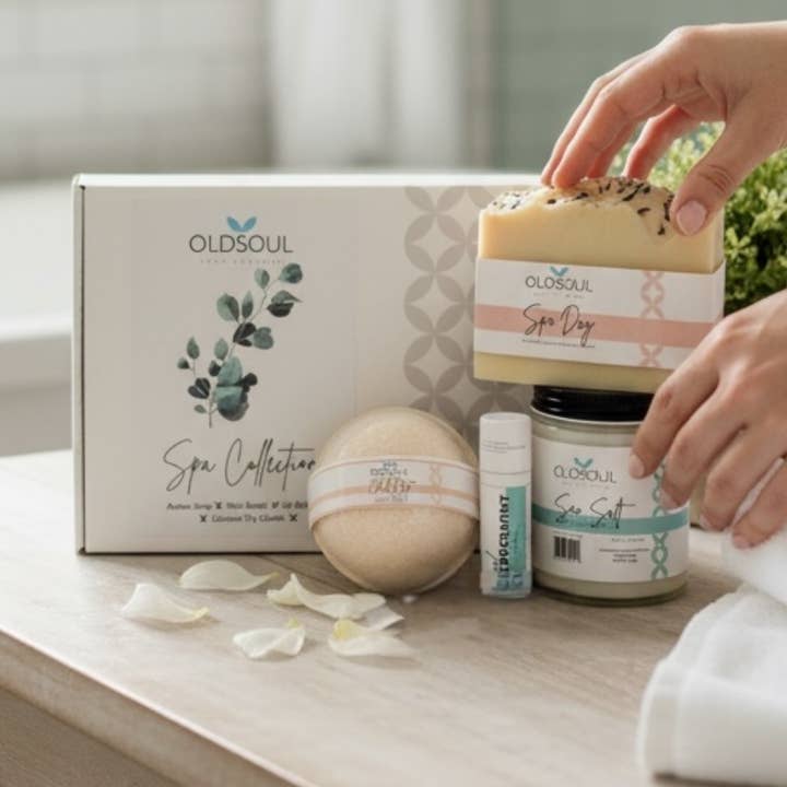 Spa-kollektionen för wholesale av Old Soul Soap Company Inc.