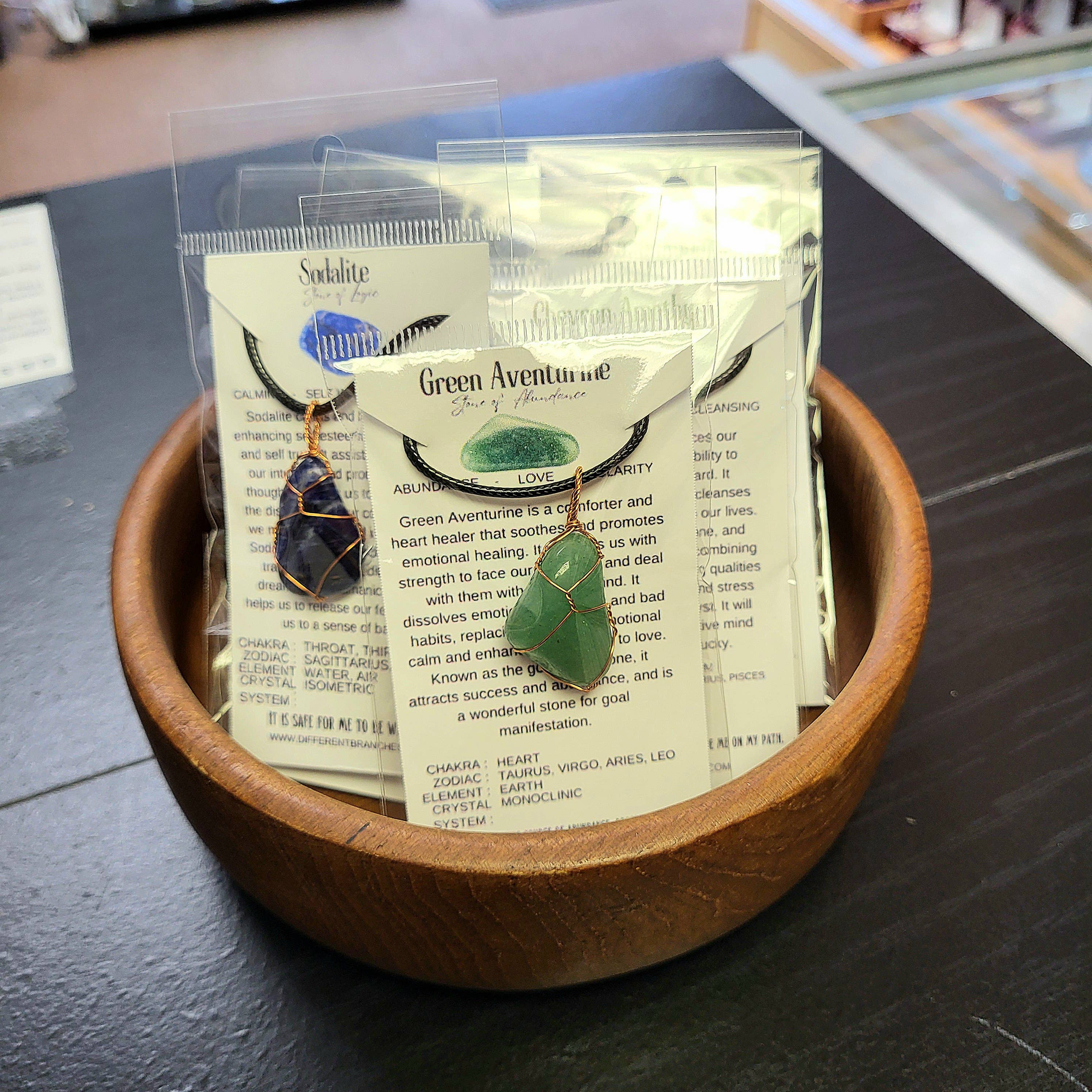 Different Branches - Wholesale Halskettinghanger - Edelstenen ketting met bijbehorende kristalkaarten14