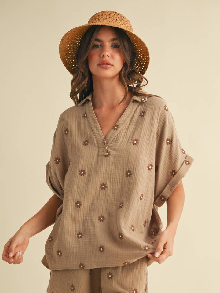 IST5538-A FLOWER EMBROIDERED SHIRT AND SHORTS SET for wholesale by Klesis