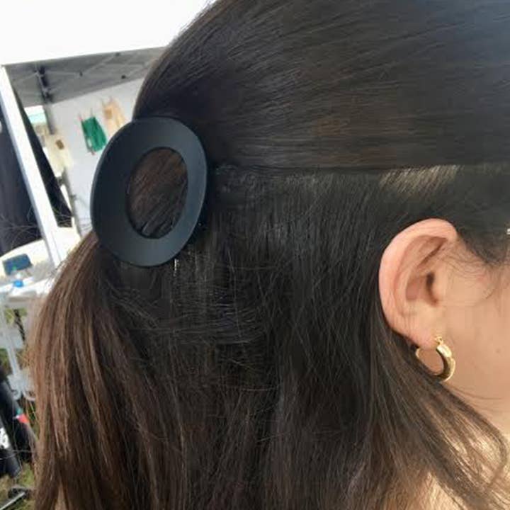 Tiepology - Wholesale Hair Clip - Women's - Ellipse Ring Hair Claw Clip