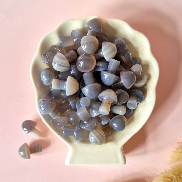 Moonlight Gemstones - Wholesale Spiritual Stone/Crystal - Mini Gemstone Mushroom – Grey Agate (2 cm) Mushroom Mushie0