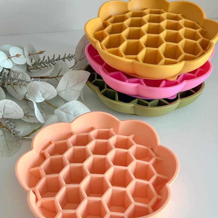 Doggotique - Wholesale Pet Food Mat - Dog - Slow Bowl Sunflower, licking mat for dogs and cats2