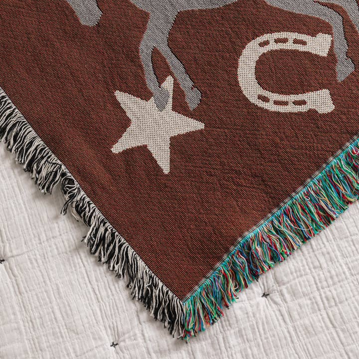 Good Merchant Co - Wholesale Throw Blanket - Wild Horse Western Throw Blanket - Brown1