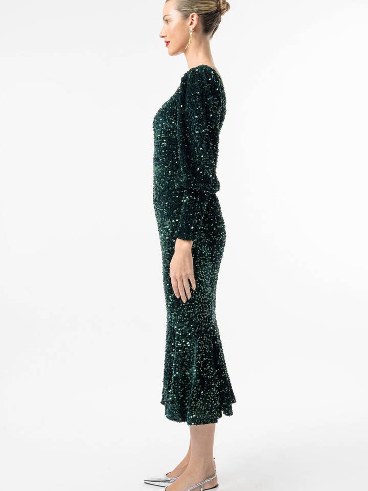 ANGELEYE – wholesale Dress – Women's – Sequin Velvet Bodycon Long Sleeve Evening Dress In Green5