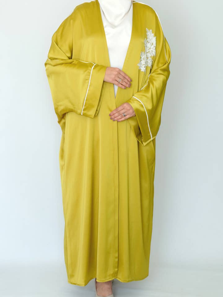 SAIS Fashion – Engroshandel Kaftan - Dame – 2-delt abaya med sommerfugleærmer i pink og pistacie