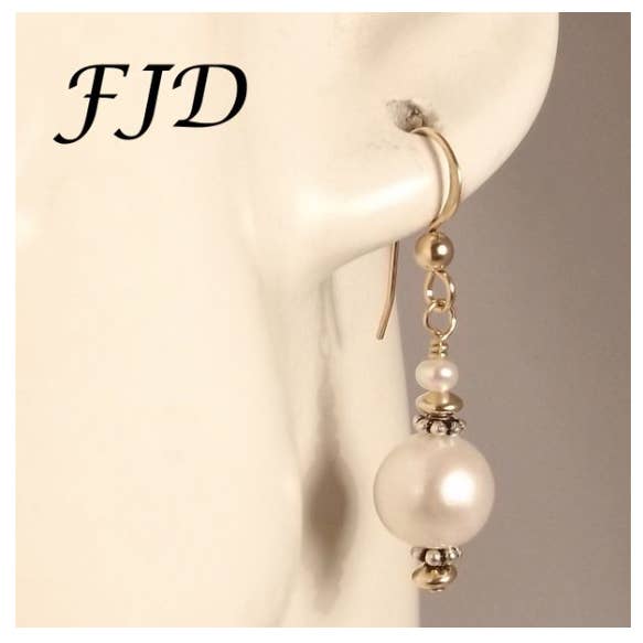 Felicity Jewelry Designs - Wholesale Dangle Earrings - Pearl and Gold Earrings1