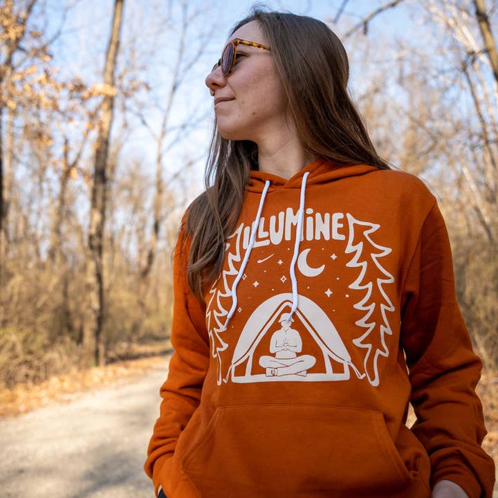 Sweat à capuche Camping Days - Automne pour la vente par Illumine Collect