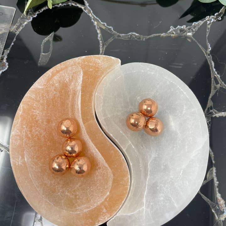 Crystal Deal· Wholesale - Wholesale Spiritual Stone/Crystal - Selenite Yi-yang Charging Bowl Lot of 4 1