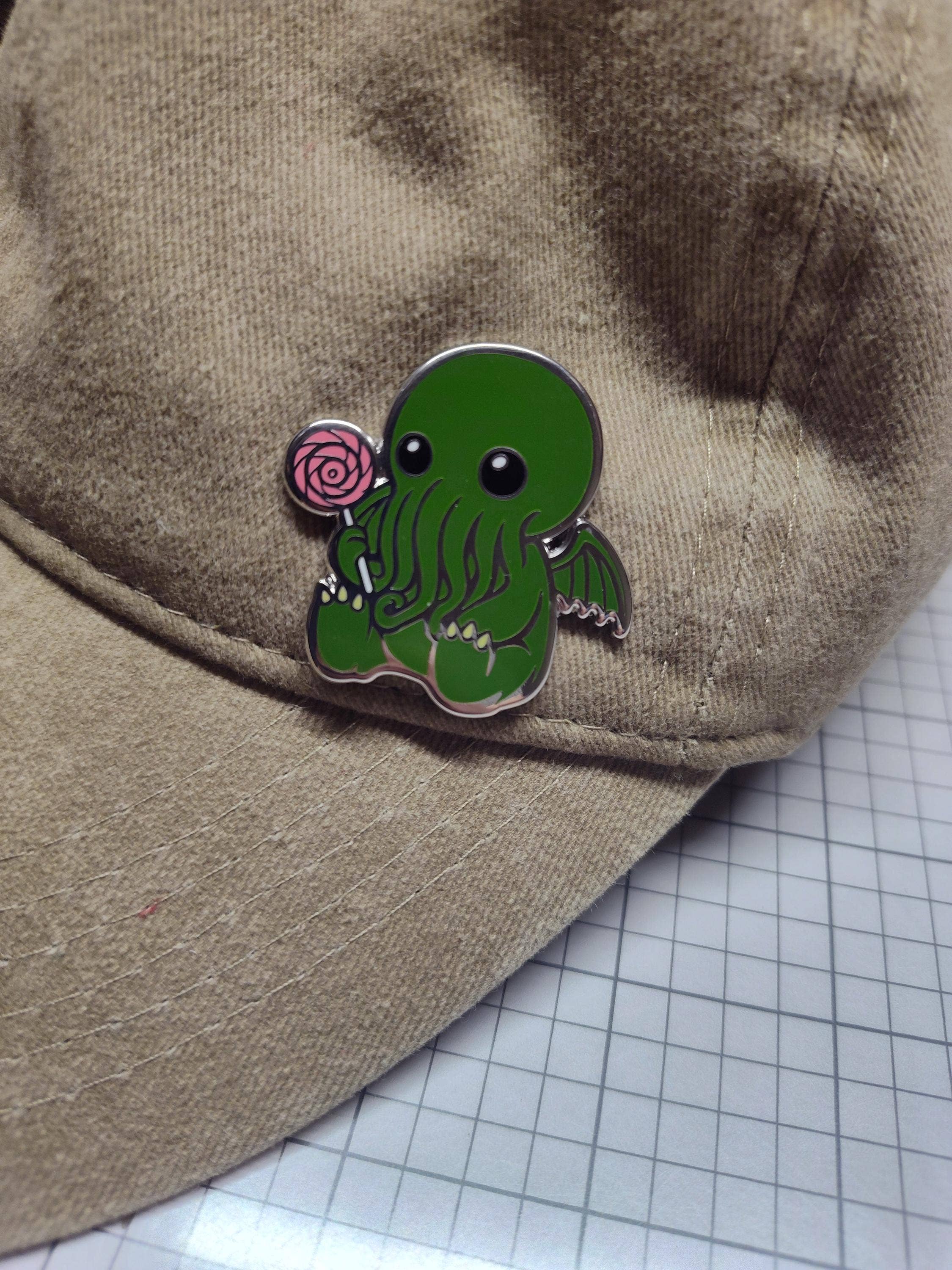 Mountain's Misfits - Wholesale Lapel Pin/Button - Cthulhu & Candy Enamel Pin - Cthulhu Lovecraft Pin1