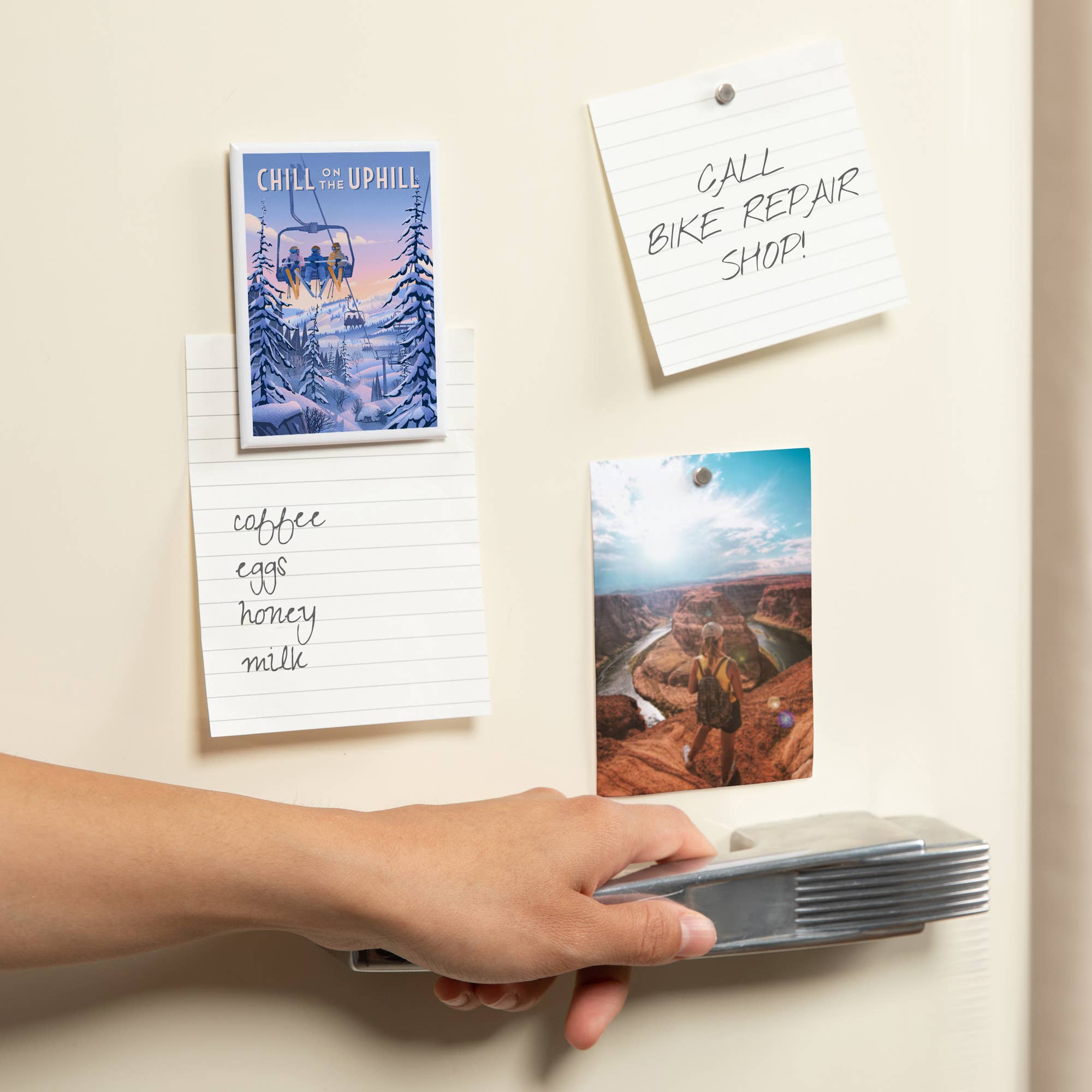 Lantern Press - Venta al por mayor Imanes - MAGNET Chill on the Uphill, telesquí1